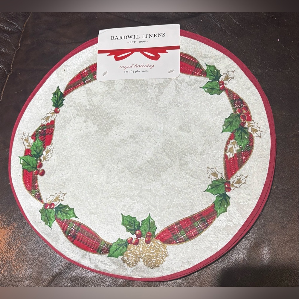 Bardwil Linens Vintage Royal Holiday Set of 4 Placemats New